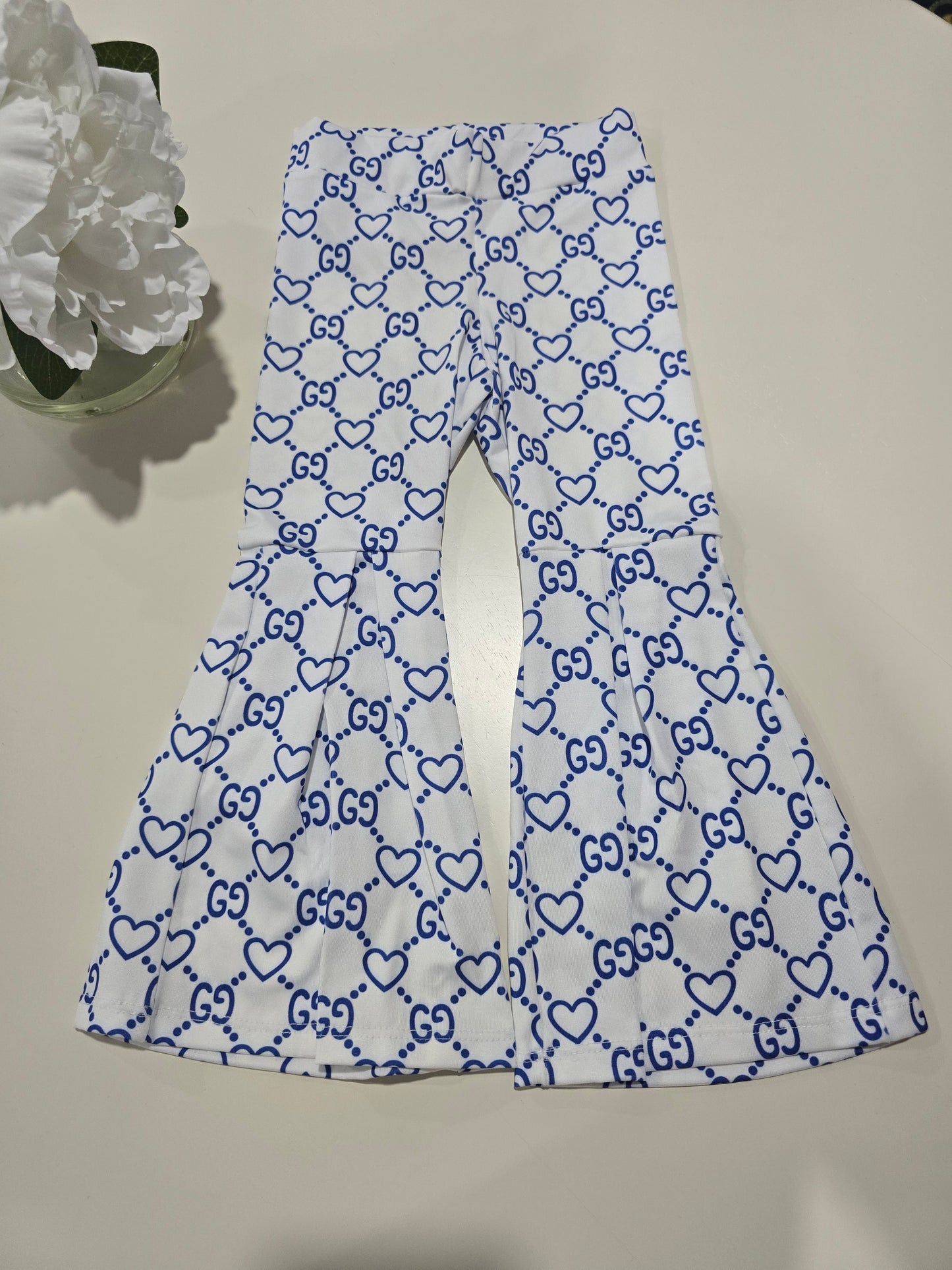 Pantalón acampanado