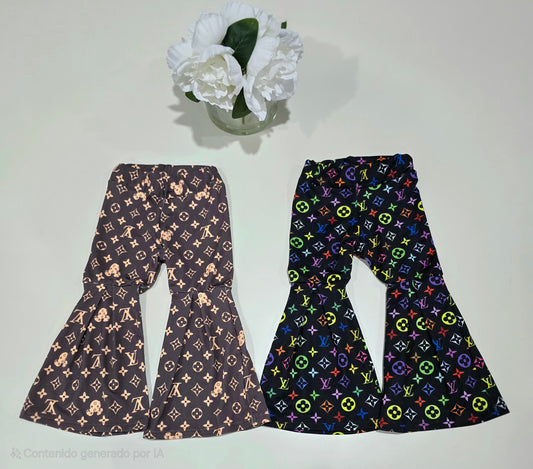 Pantalón acampanado